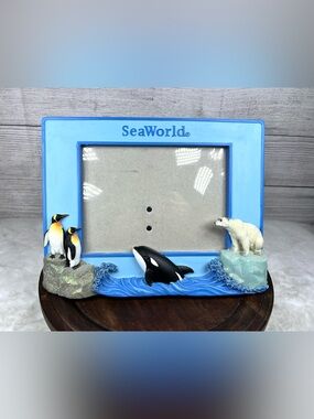 Vintage Sea World Blue Large Picture Frame Orca Polar Bear Penguin 3D Frame 90s